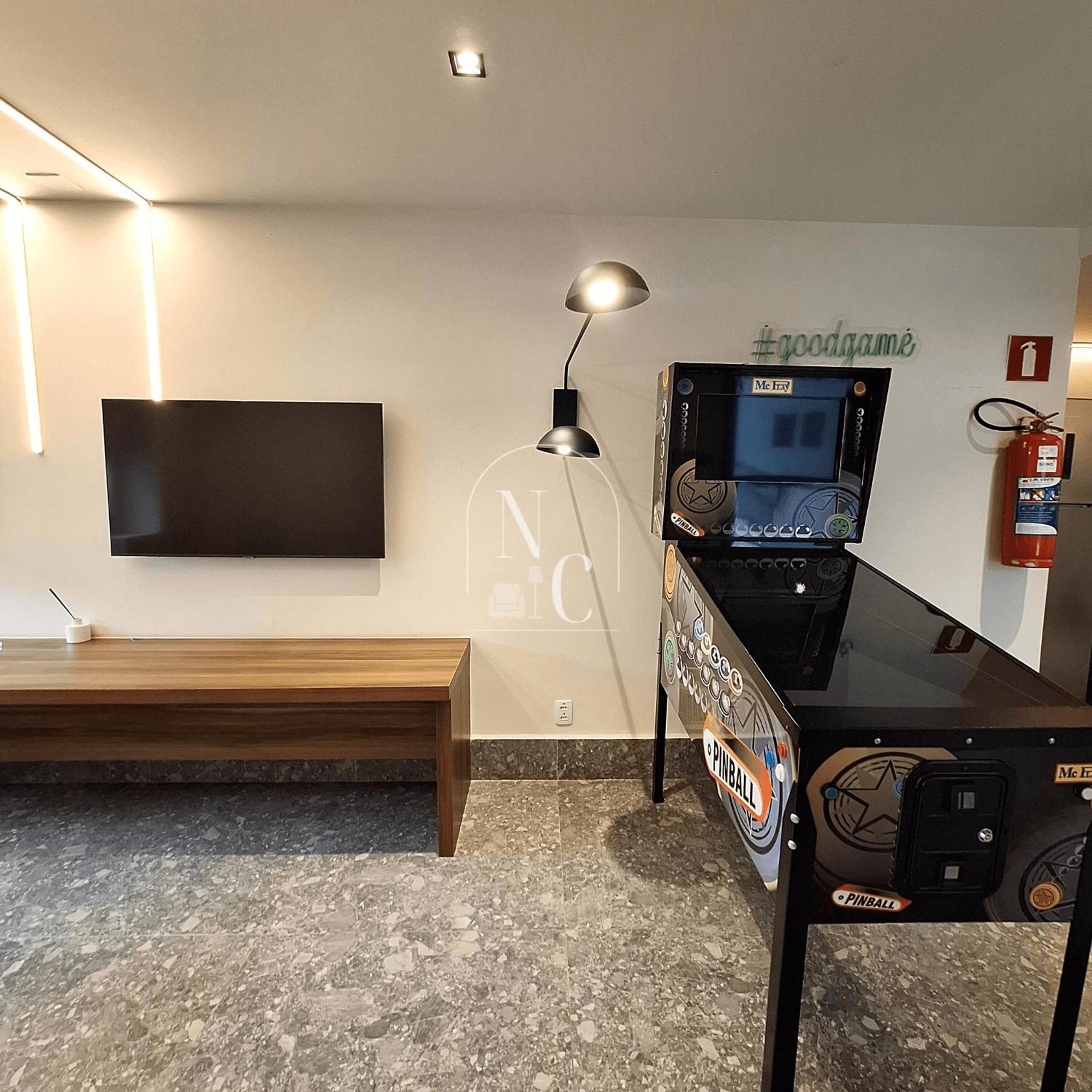 Deluxe Studio
